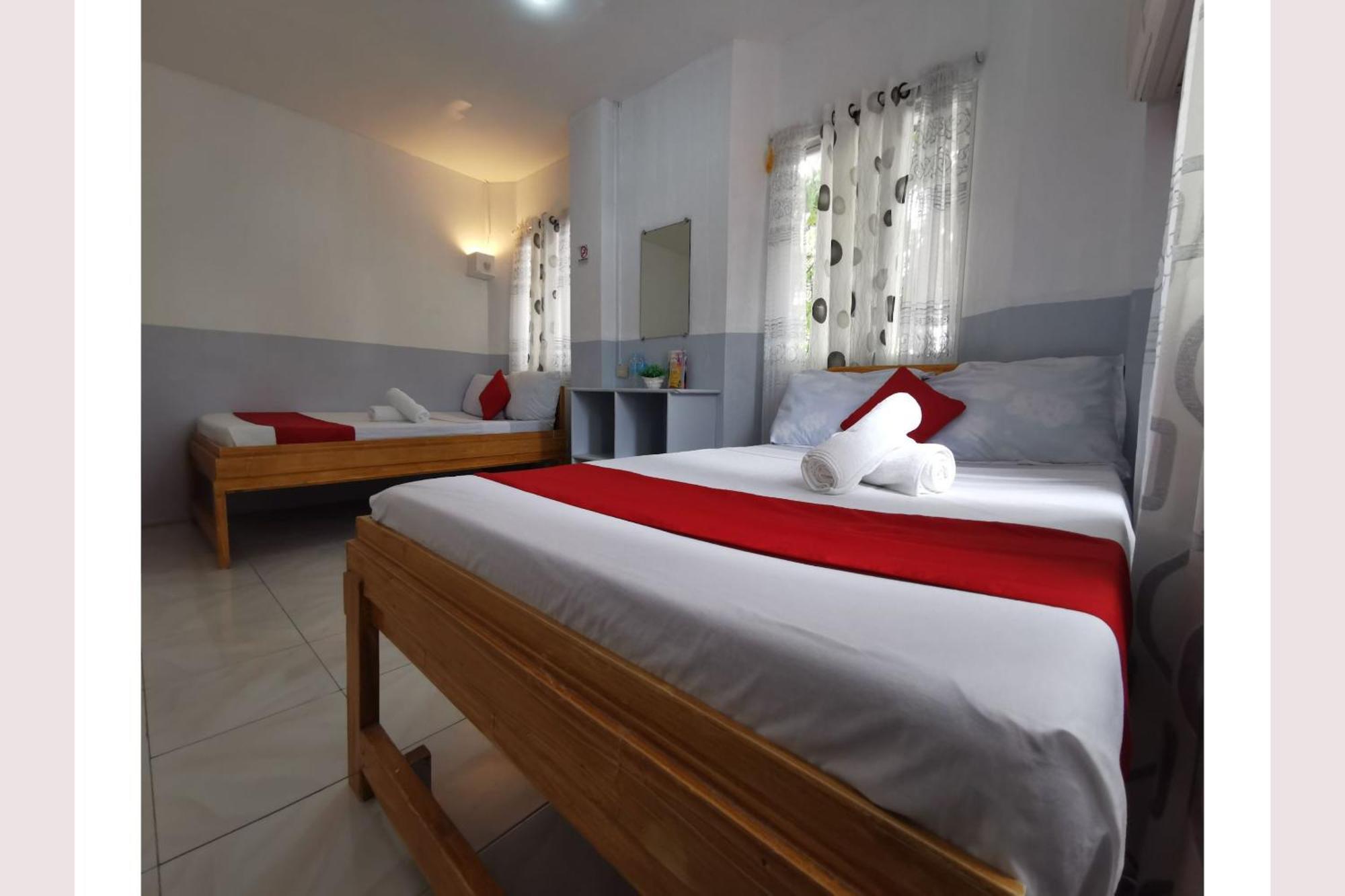 Hotel Oyo 449 Sunrise 888 à Oslob Extérieur photo