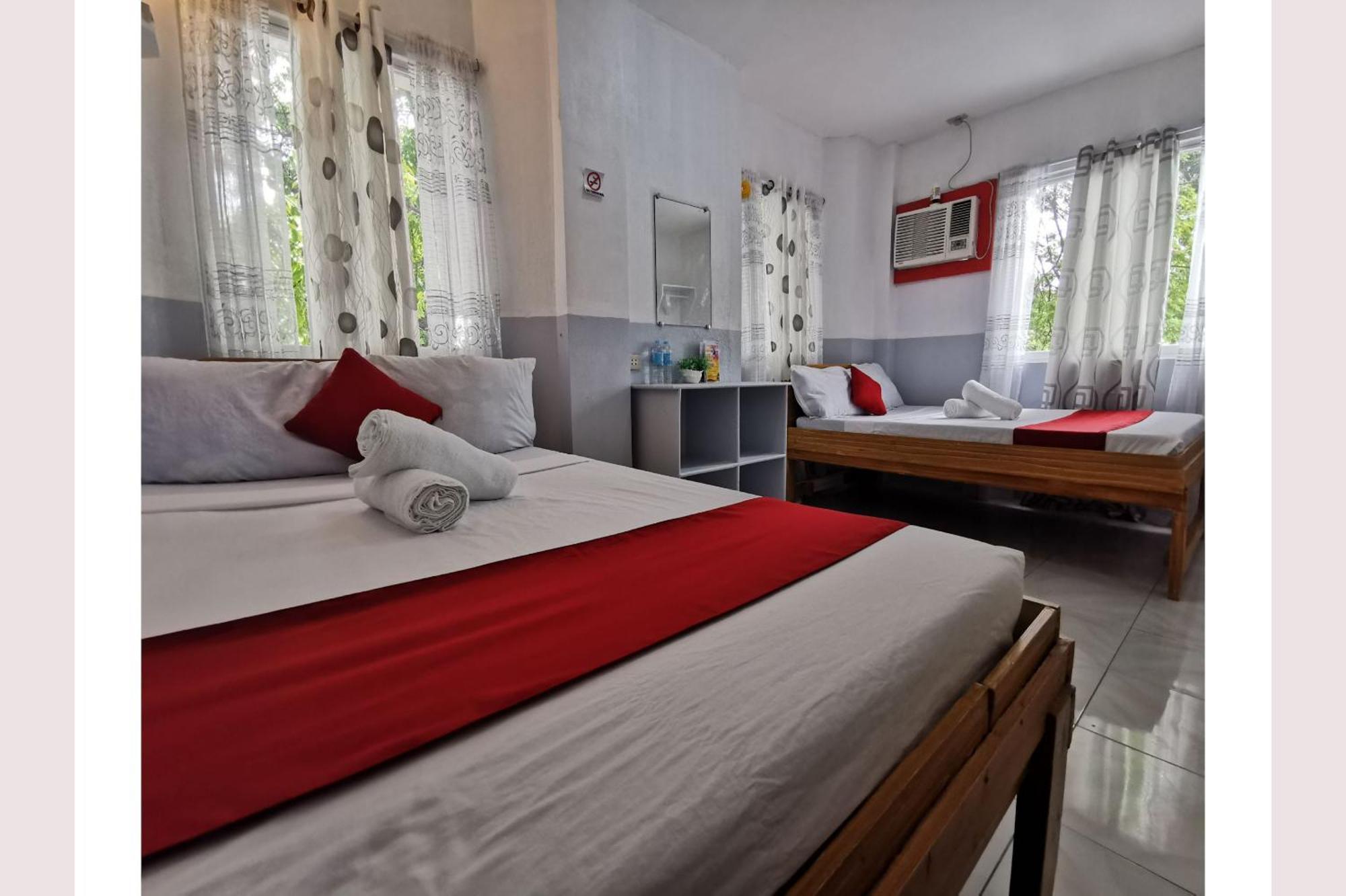 Hotel Oyo 449 Sunrise 888 à Oslob Extérieur photo